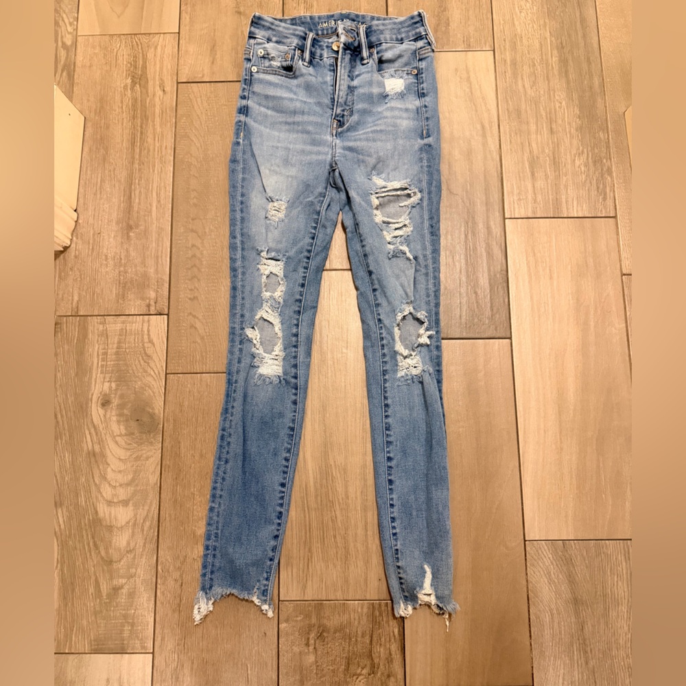 American Eagle Outfitters Light Blue Distressed Jeggings